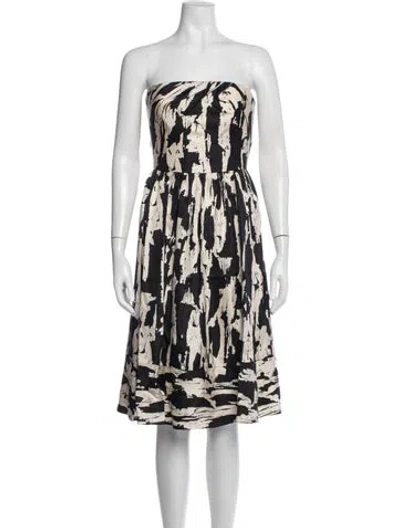 Pre-owned Carmen Marc Valvo Silk Knee-length Dress In Black