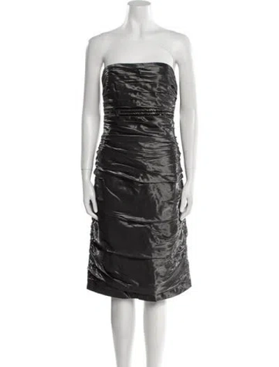 Pre-owned Carmen Marc Valvo Strapless Knee-length Dress In Gray