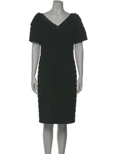 Pre-owned Carmen Marc Valvo V-neck Midi Length Dress In Green