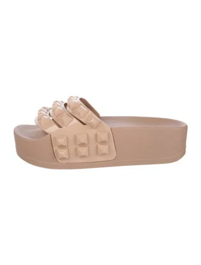 Pre-owned Carmen Sol Rubber Studded Accents Slides In Neutrals