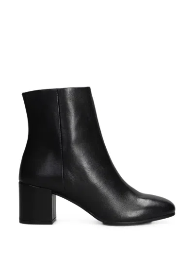 Carmens Amber Leather Ankle Boots In Black