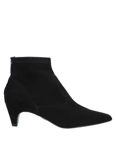 Carmens Ankle Boots In Black