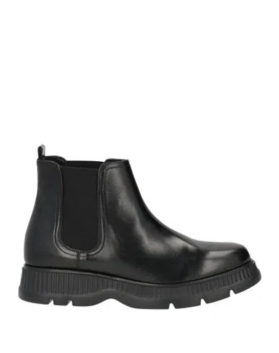 Carmens Woman Ankle Boots Black Size 10 Leather