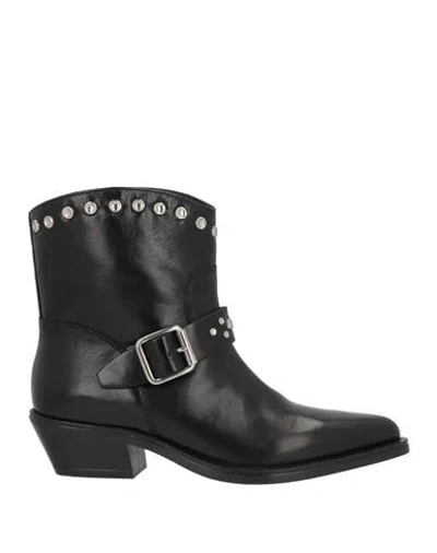 Carmens Woman Ankle Boots Black Size 11 Leather