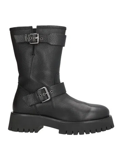 Carmens Woman Ankle Boots Black Size 6 Leather