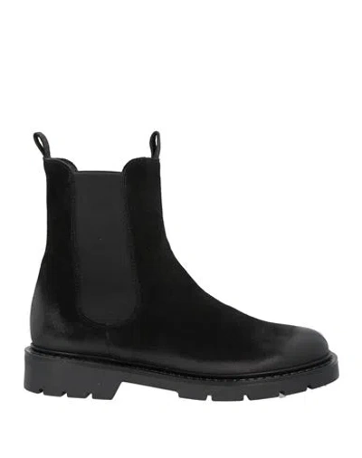 Carmens Woman Ankle Boots Black Size 7 Leather