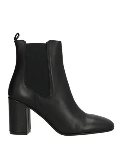 Carmens Woman Ankle Boots Black Size 8 Leather