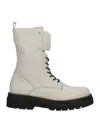 Carmens Ankle Boots In Light Grey