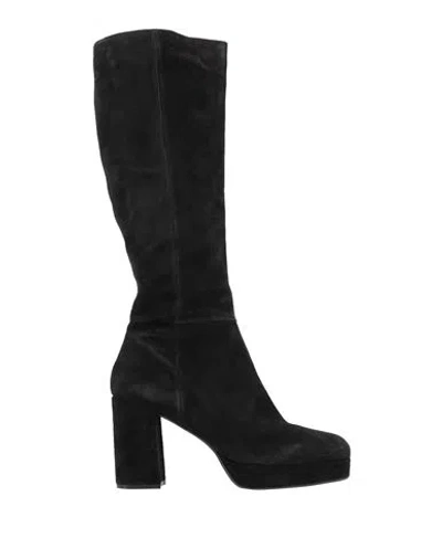 Carmens Woman Boot Black Size 11 Soft Leather