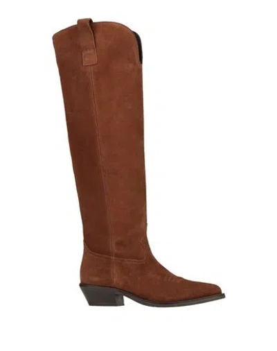 Carmens Woman Boot Brown Size 6 Leather