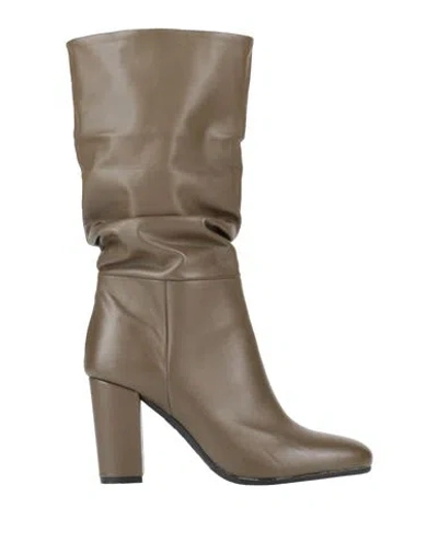 Carmens Woman Boot Military Green Size 8 Leather