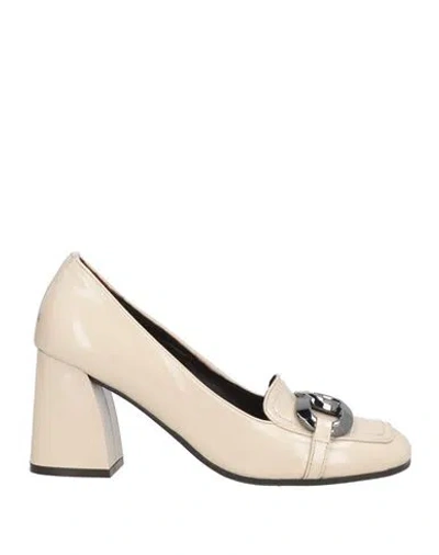 Carmens Woman Loafers Off White Size 9 Leather