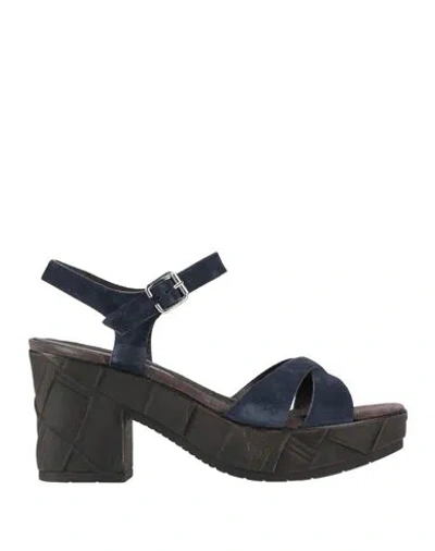 Carmens Woman Sandals Navy Size 8 Soft Leather