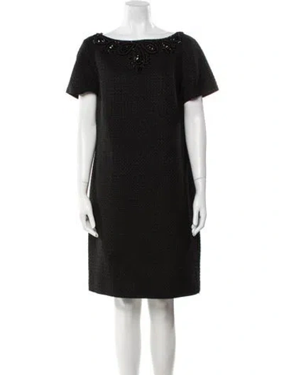 Pre-owned Carolina Herrera Bateau Neckline Knee-length Dress In Black
