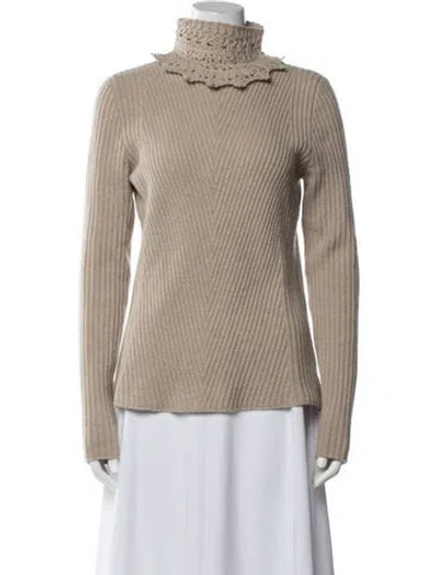 Pre-owned Carolina Herrera Cashmere Turtleneck Sweater In Neutral