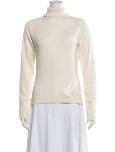 Pre-owned Carolina Herrera Cashmere Turtleneck Sweater In Neutrals
