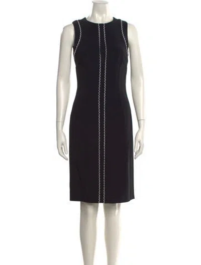 Pre-owned Carolina Herrera Crew Neck Knee-length Dress In Black