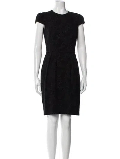 Pre-owned Carolina Herrera Crew Neck Knee-length Dress In Black