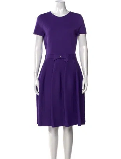 Pre-owned Carolina Herrera Crew Neck Knee-length Dress In Purple