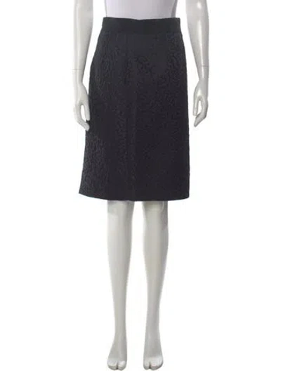 Pre-owned Carolina Herrera Embroidered Accent Knee-length Skirt In Black