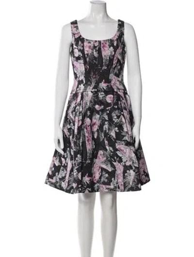 Pre-owned Carolina Herrera Floral Print Knee-length Dress In Purple