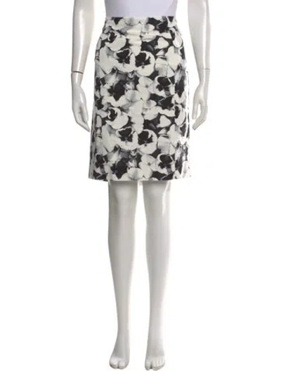 Pre-owned Carolina Herrera Floral Print Mini Skirt In Black