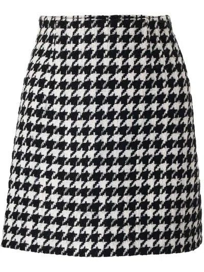 Carolina Herrera Houndstooth Tweed Mini Skirt In Black,white