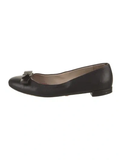 Pre-owned Carolina Herrera Leather Ballet Flats In Black