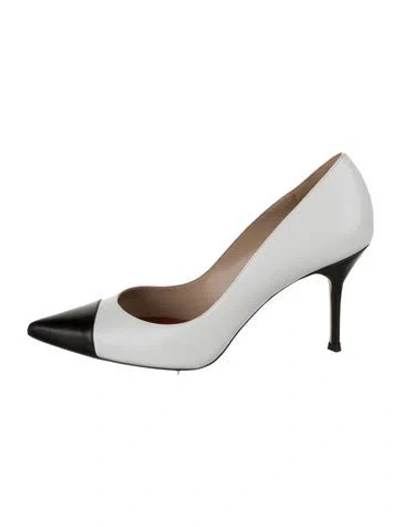 Pre-owned Carolina Herrera Leather Colorblock Pattern Pumps In White