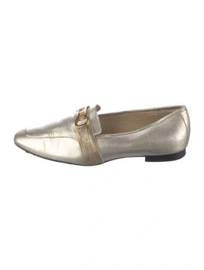 Pre-owned Carolina Herrera Leather Loafers In Gold