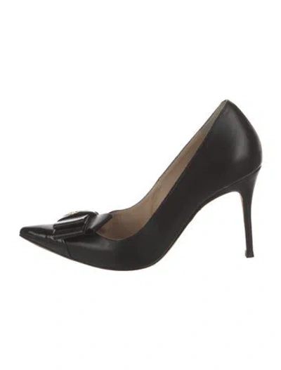 Pre-owned Carolina Herrera Leather Pumps In Black