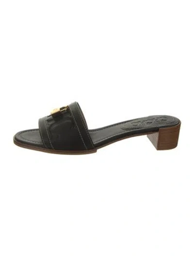 Pre-owned Carolina Herrera Leather Slides In Green