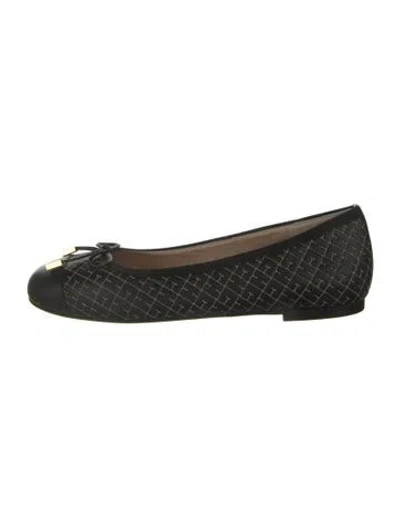 Pre-owned Carolina Herrera Leather Tweed Pattern Ballet Flats In Green