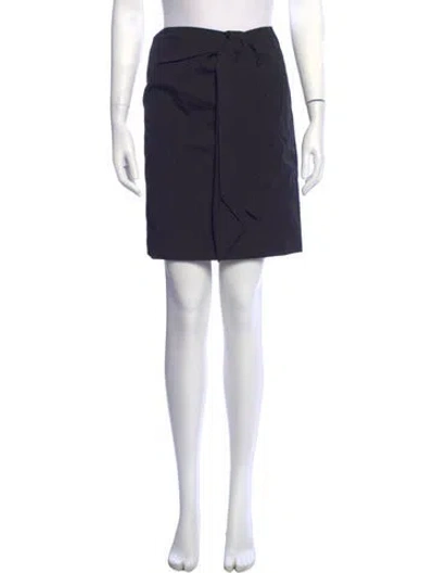 Pre-owned Carolina Herrera Mini Skirt In Black