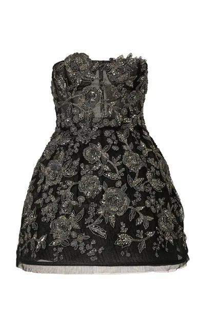 Carolina Herrera Moda Operandi In Black