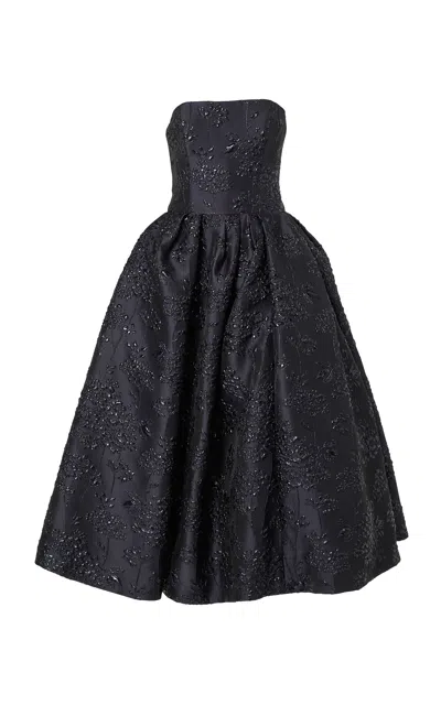 Carolina Herrera Moda Operandi In Black