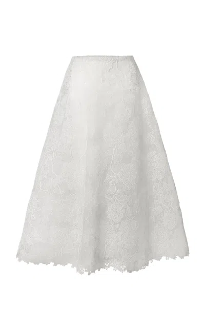 Carolina Herrera Moda Operandi In White