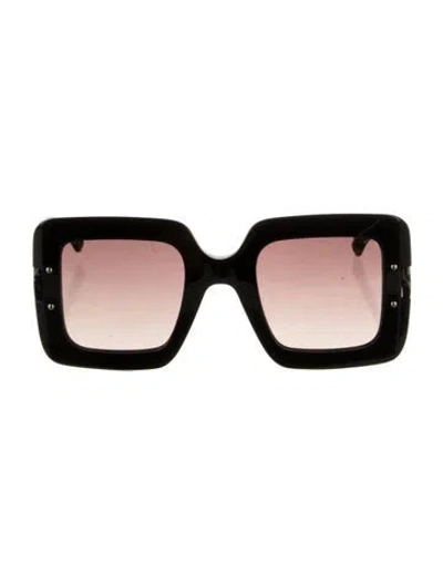 Pre-owned Carolina Herrera Oversize Gradient Sunglasses In Black