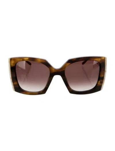 Pre-owned Carolina Herrera Oversize Gradient Sunglasses In Brown
