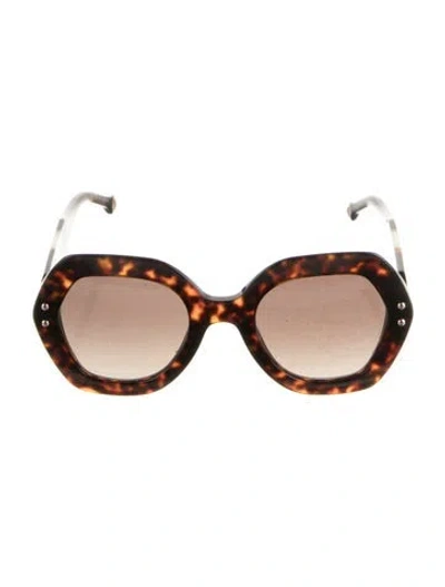 Pre-owned Carolina Herrera Oversize Gradient Sunglasses In Brown