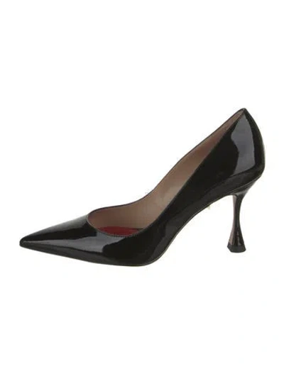 Pre-owned Carolina Herrera Patent Leather Pumps In Black