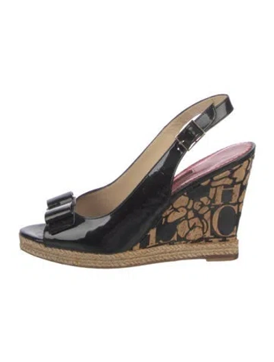 Pre-owned Carolina Herrera Patent Leather Slingback Pumps In Black