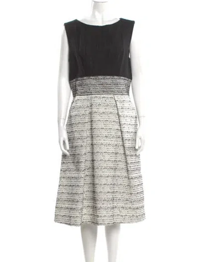 Pre-owned Carolina Herrera Printed Midi Length Dress In Black