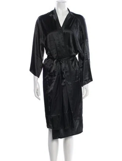 Pre-owned Carolina Herrera Robe In Black