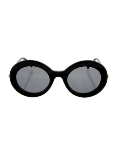 Pre-owned Carolina Herrera Round Tinted Sunglasses In Black