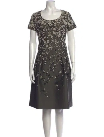 Pre-owned Carolina Herrera Scoop Neck Midi Length Dress In Black