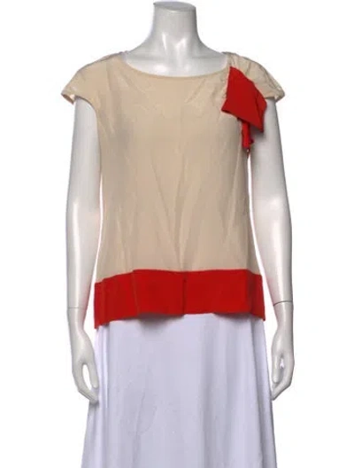 Pre-owned Carolina Herrera Silk Crew Neck Blouse In Neutrals