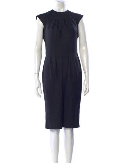 Pre-owned Carolina Herrera Silk Knee-length Dress In Blue