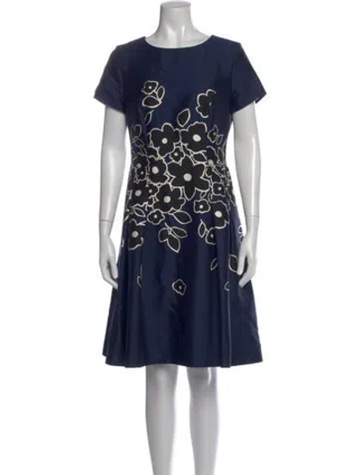 Pre-owned Carolina Herrera Silk Knee-length Dress In Blue