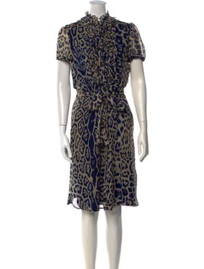 Pre-owned Carolina Herrera Silk Knee-length Dress In Neutrals